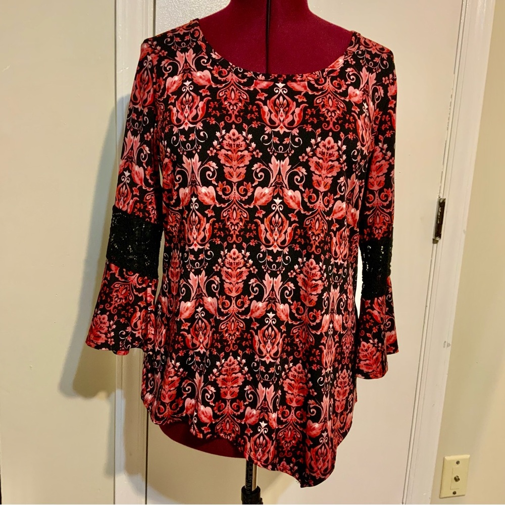 NWOT Petite Pink Floral Print Bell long Sleeves Stretch Tunic Top New Directions